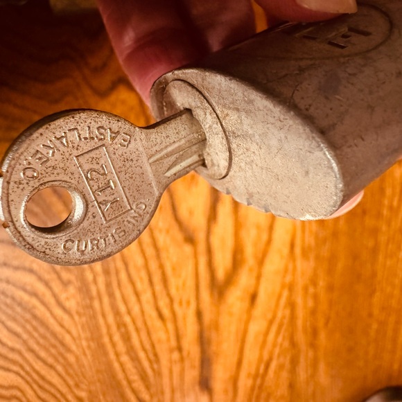 Vintage Yale and WB Padlocks - Picture 5 of 7